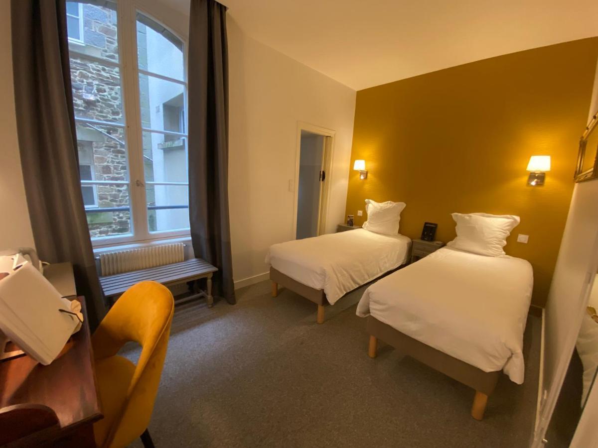 Balzac Hotel Restaurant Fougeres Bagian luar foto