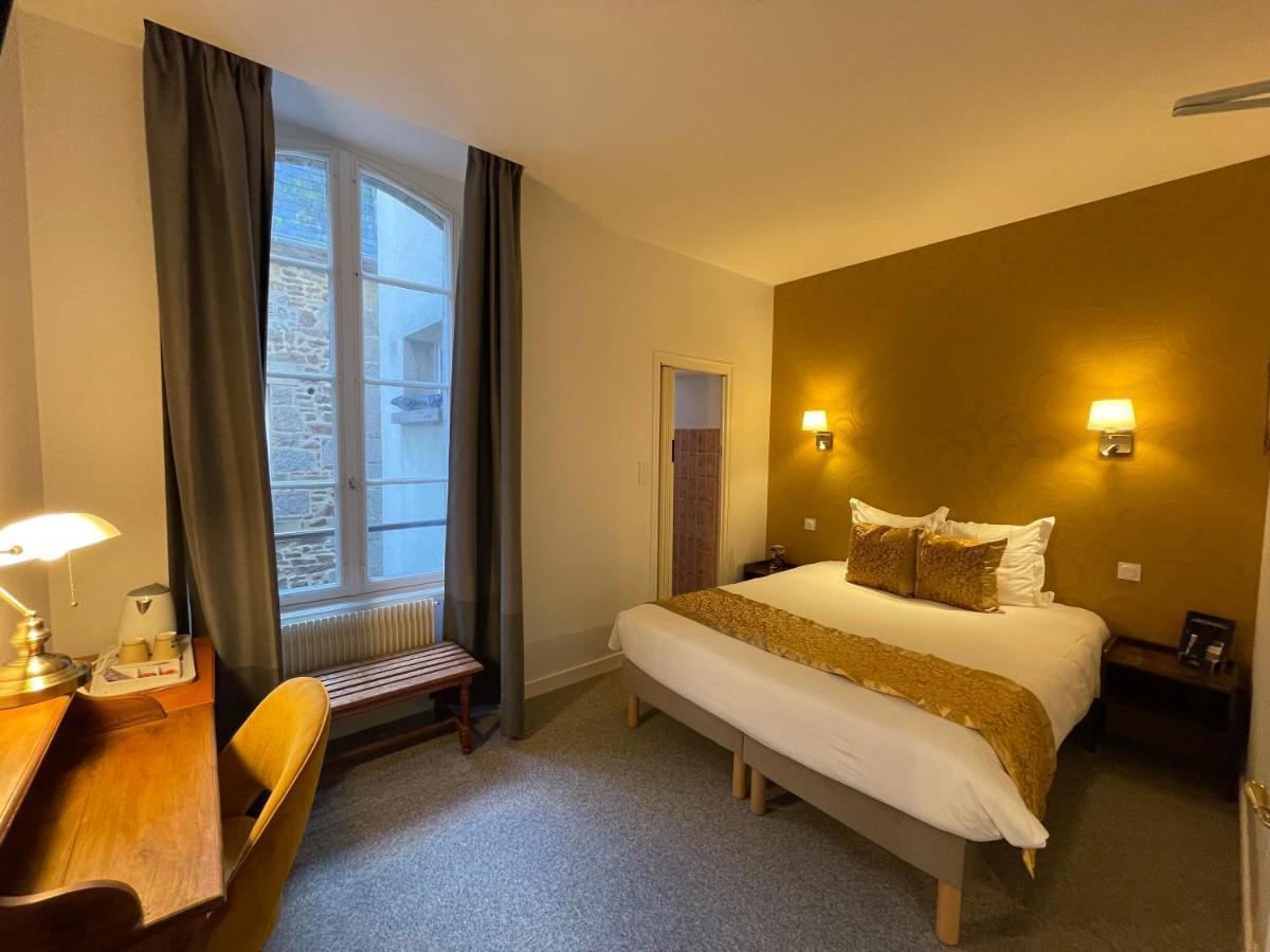 Balzac Hotel Restaurant Fougeres Bagian luar foto
