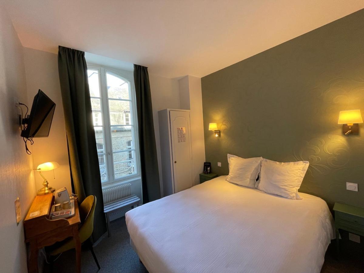 Balzac Hotel Restaurant Fougeres Bagian luar foto