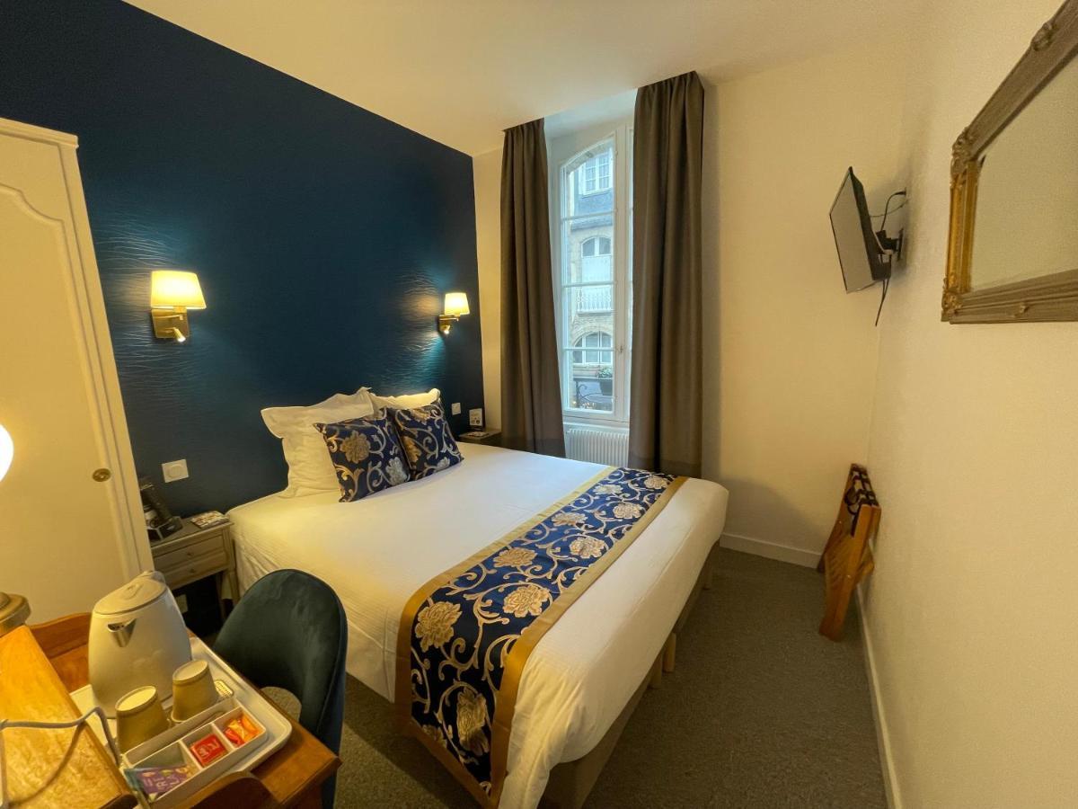 Balzac Hotel Restaurant Fougeres Bagian luar foto